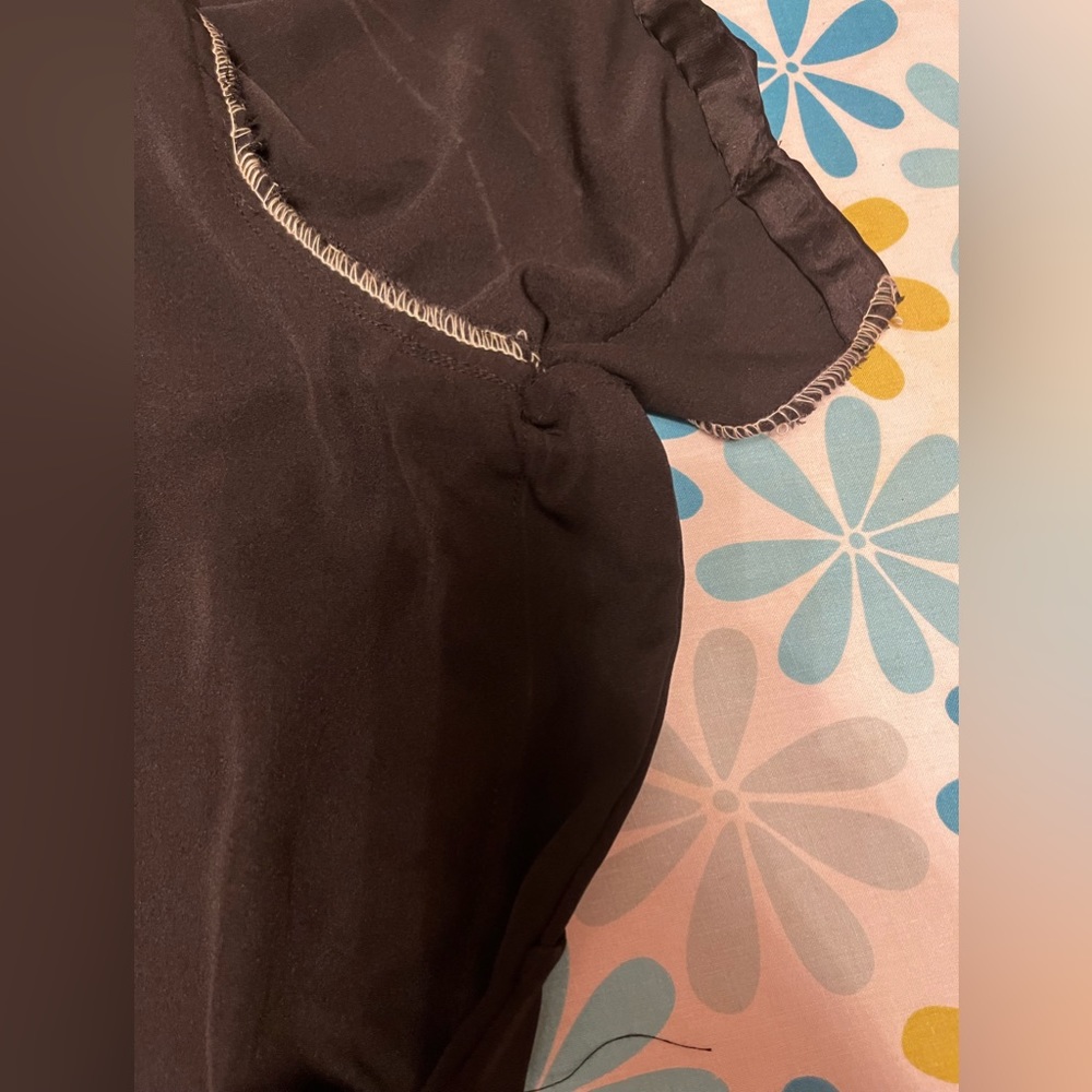 Beautiful satin black saree blouse - Picture 8 of 8